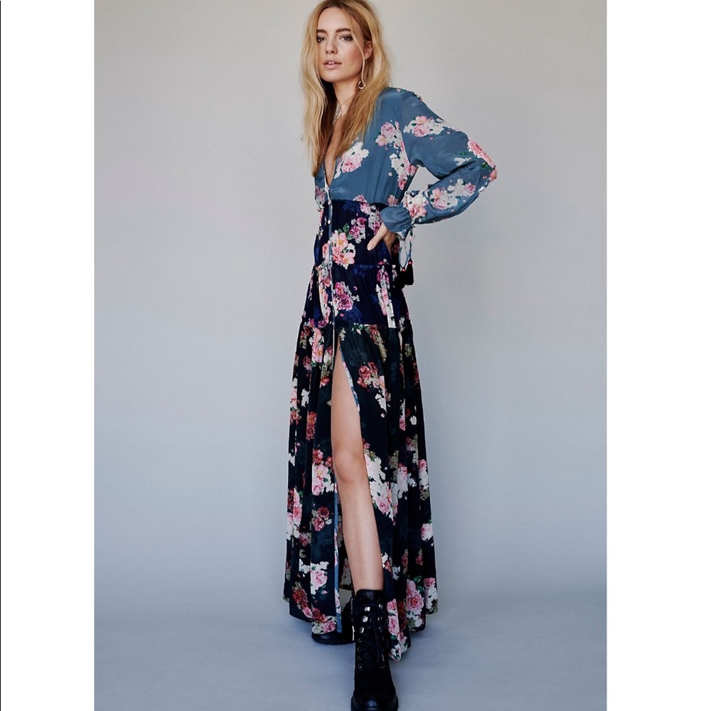 Free People Floral Maxi Dress Boho Tiered Long Sleeve Black XS Ethereal $350 - Picture 4 of 6